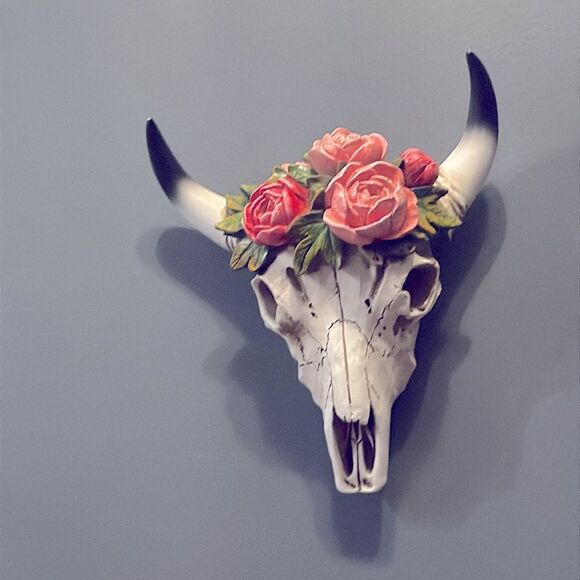 LIKE NEW Boho Steer Head w Flowers Wall Art - Picture 4 of 11